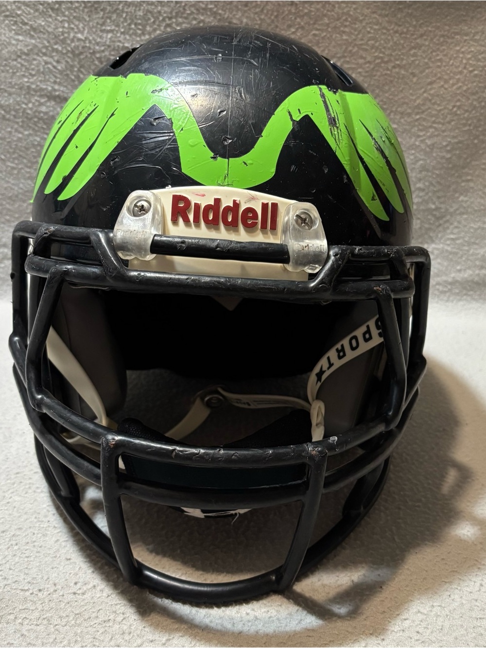 Riddell LG/XL black football helmet with face mask and chinstrap